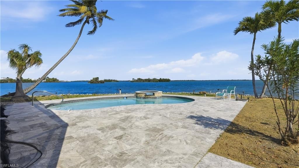 266 Curlew St, Fort Myers Beach, FL 33931 Photo