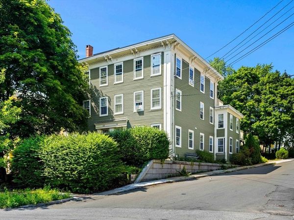 52 Summer St, Unit 5, Haverhill, MA 01830