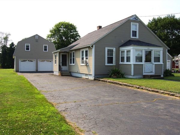 112 Blaine Ave, East Brookfield, MA 01515