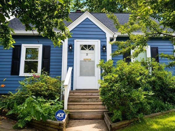 31 Lincoln St, Methuen, MA 01844