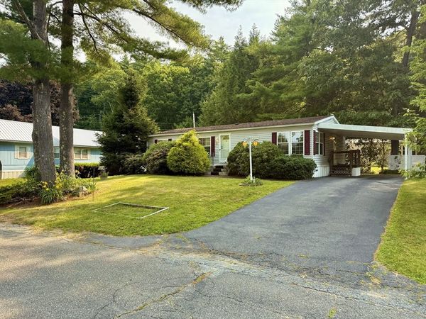 22 Sunnydale Cir, Brimfield, MA 01010