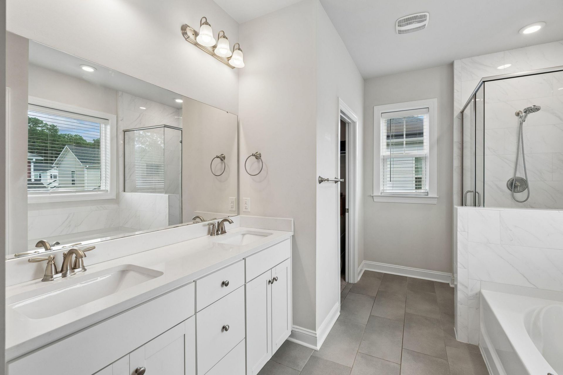 523 Amalie Farms Drive Photo 32