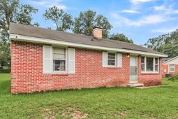 225 Laurel Avenue photo 4