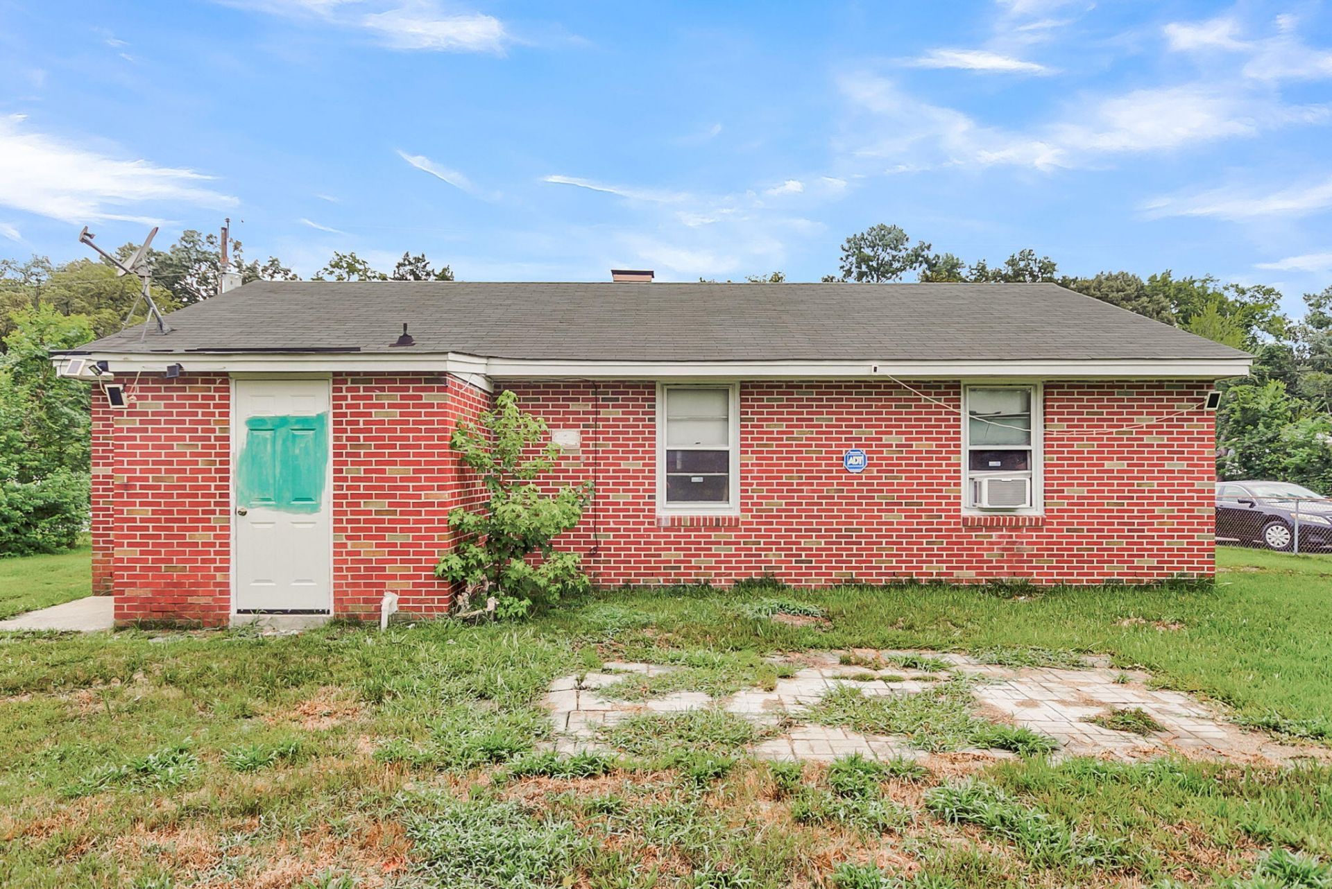 225 Laurel Avenue Photo 23