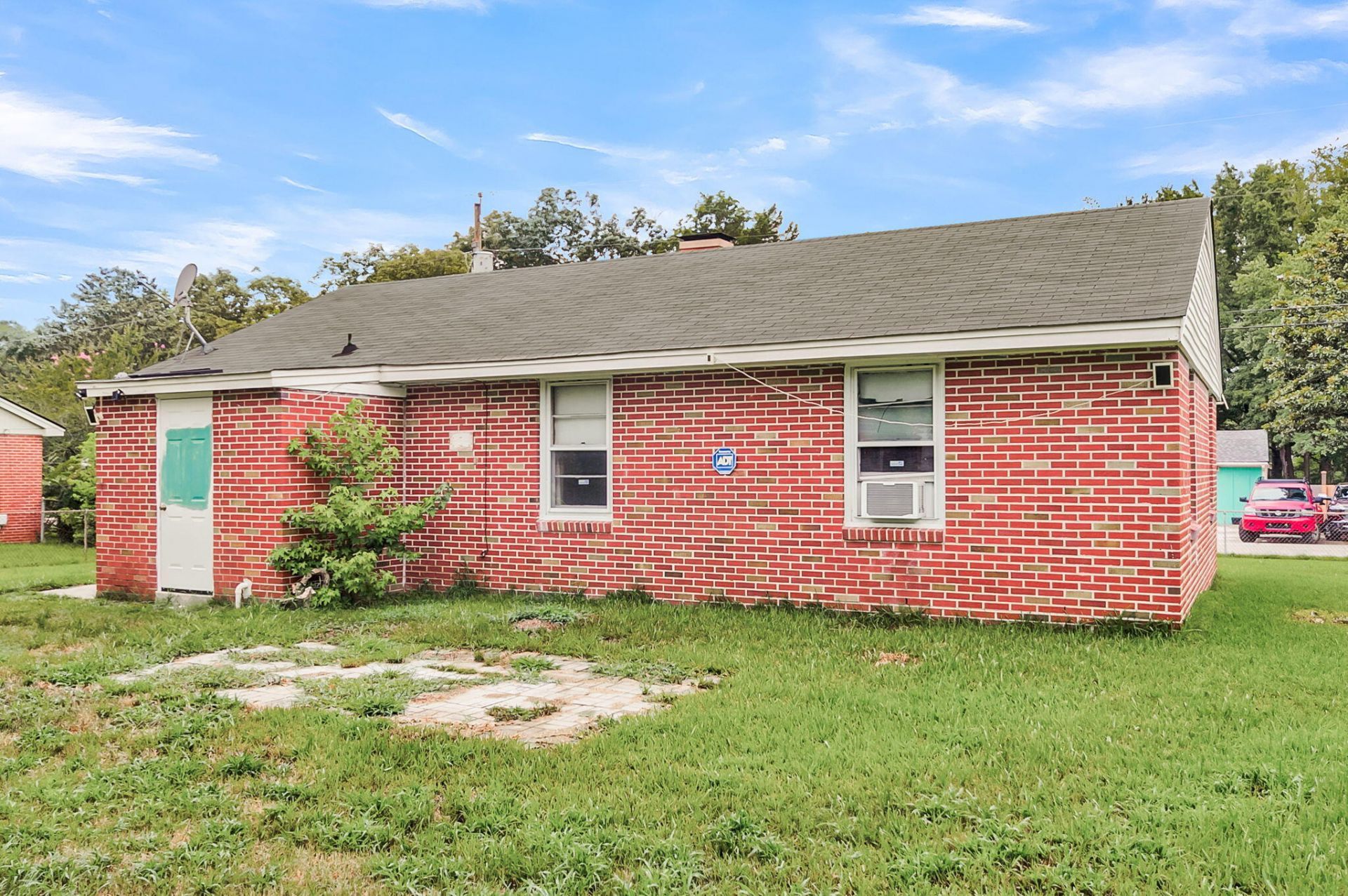 225 Laurel Avenue Photo 24