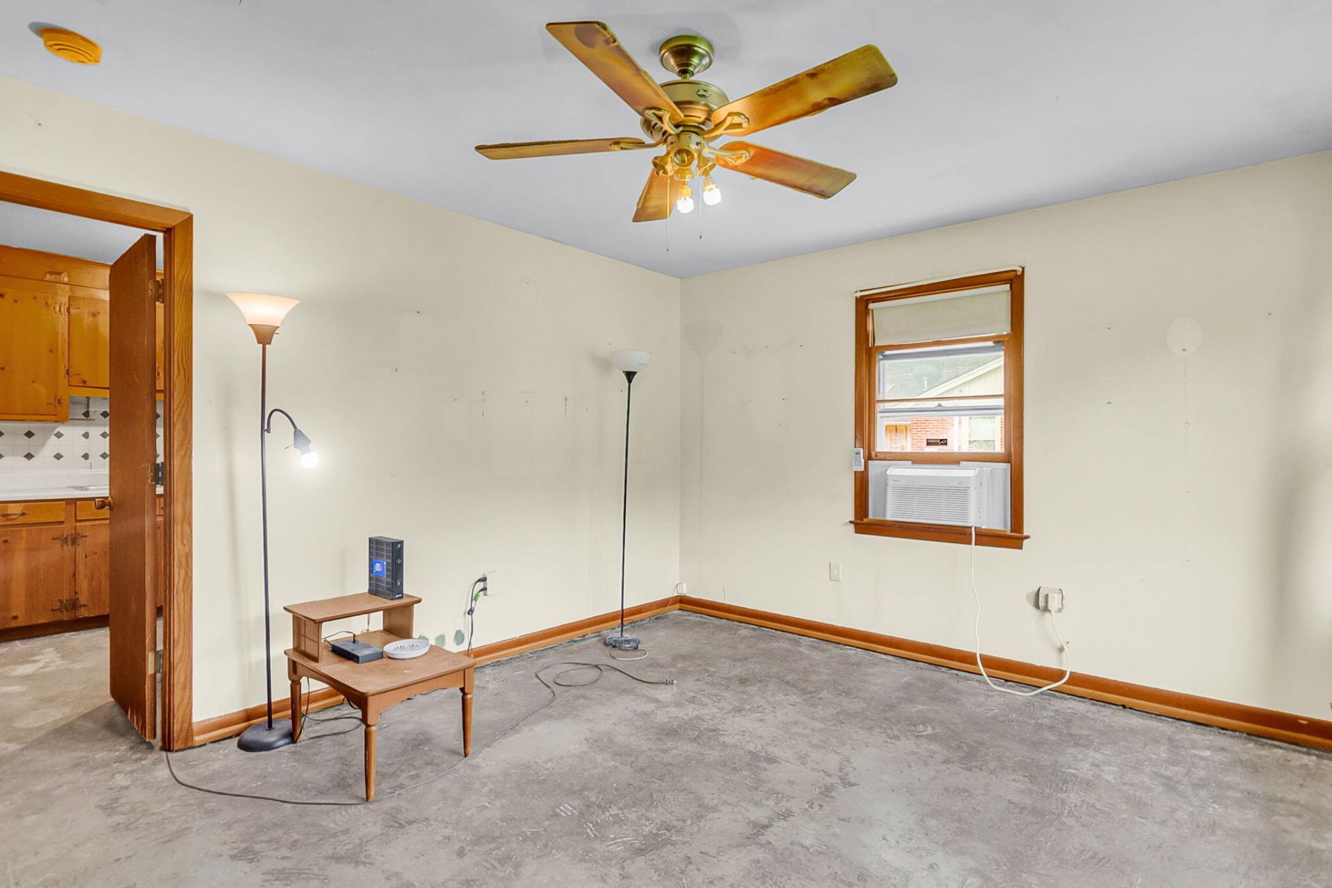 225 Laurel Avenue Photo 5