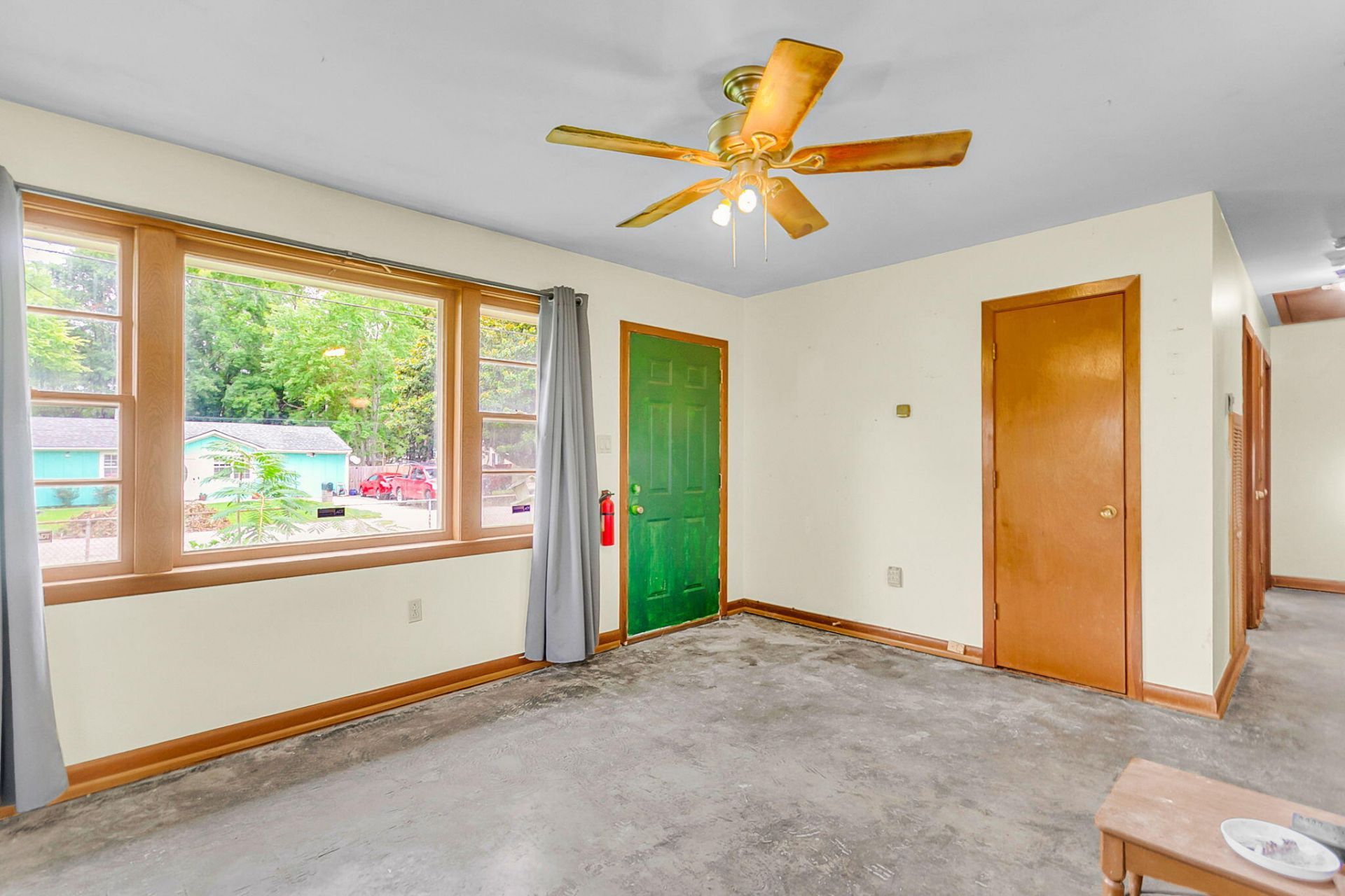 225 Laurel Avenue Photo 7