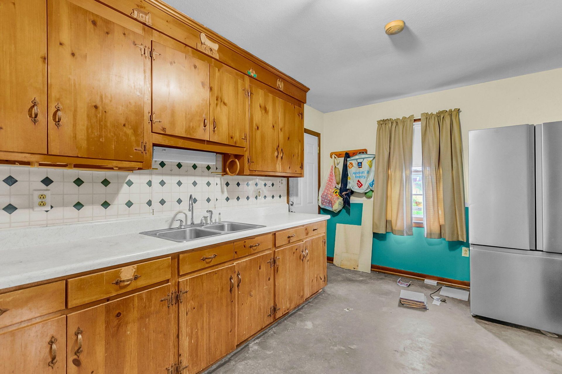 225 Laurel Avenue Photo 9