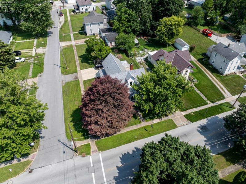 426 N Sandusky, Bellevue, OH 44811 Photo 27