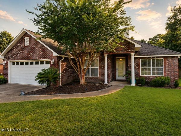 1833 Perdido Boulevard, Gautier, MS 39553