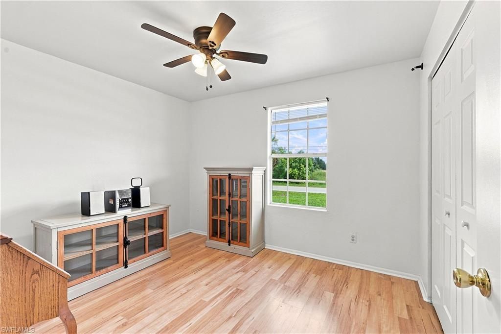 302 NW 5th Ter, Cape Coral, FL 33993 Photo