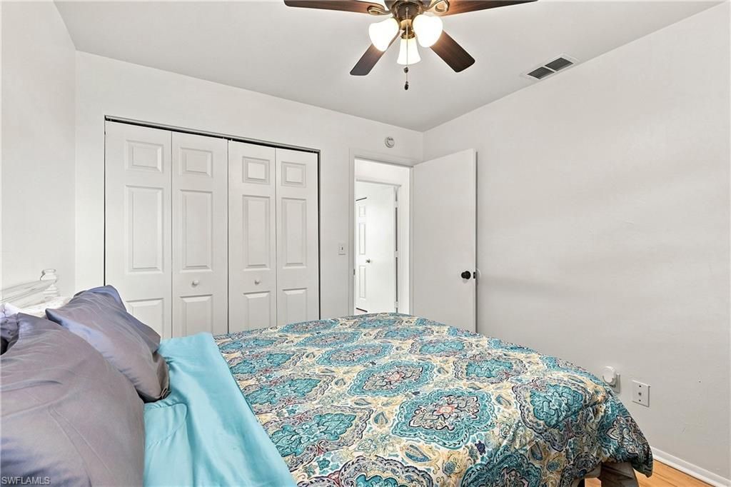 302 NW 5th Ter, Cape Coral, FL 33993 Photo