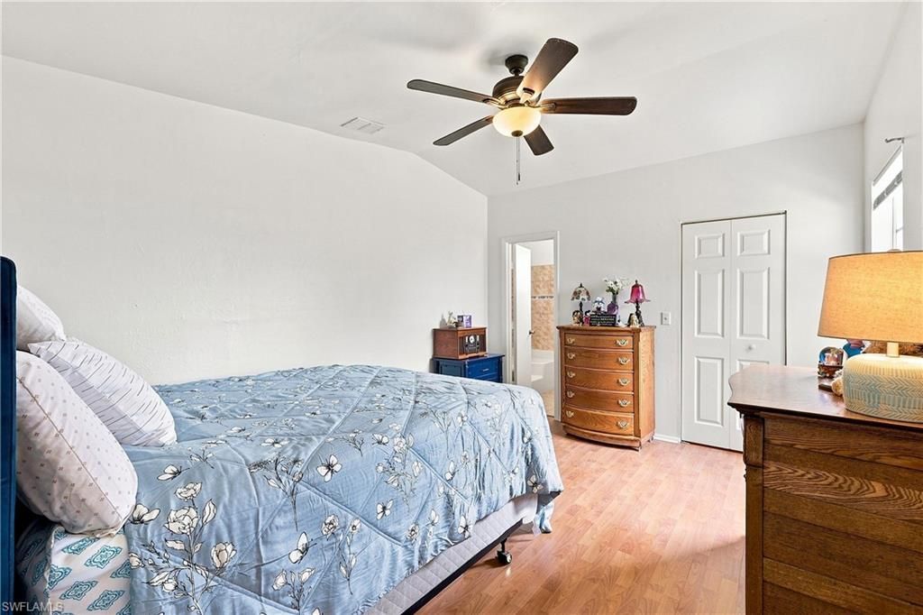 302 NW 5th Ter, Cape Coral, FL 33993 Photo