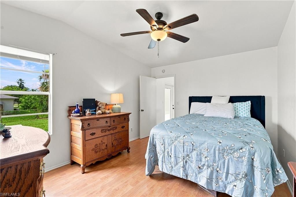302 NW 5th Ter, Cape Coral, FL 33993 Photo