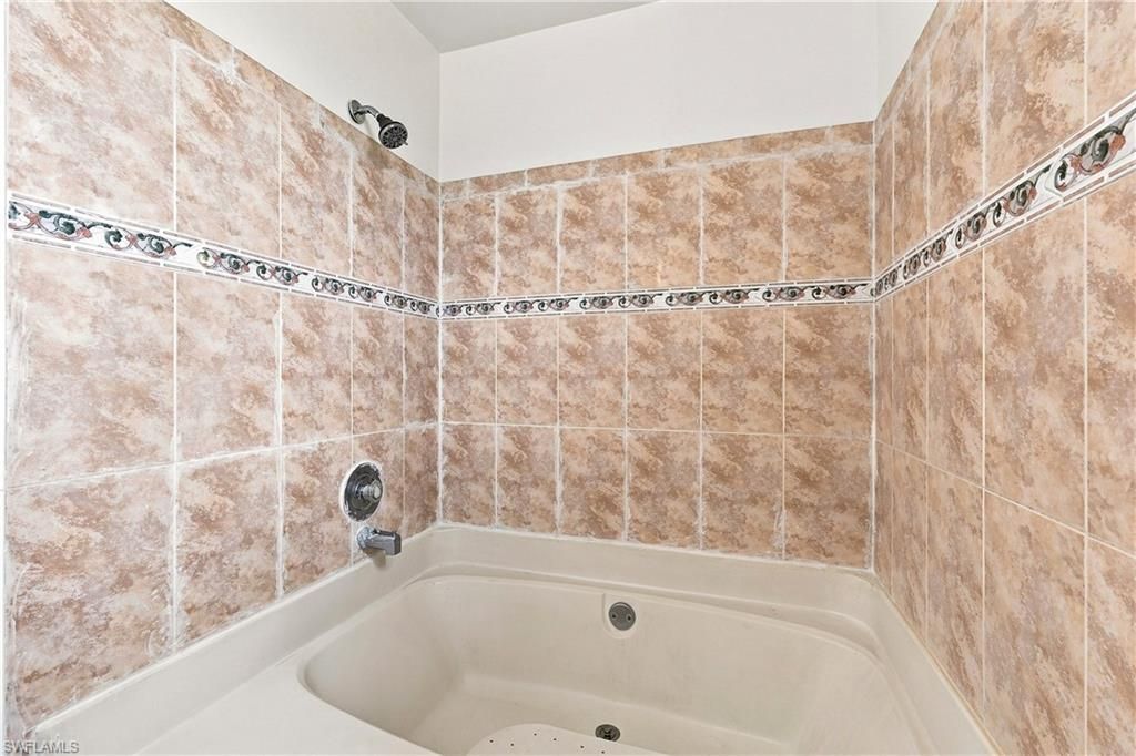 302 NW 5th Ter, Cape Coral, FL 33993 Photo