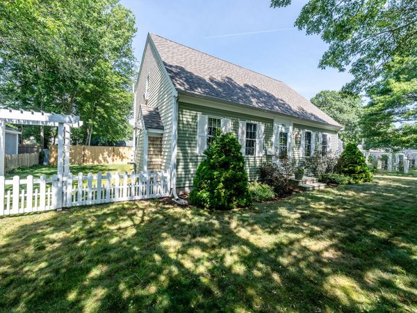 261 Seacoast Shores Boulevard , Teaticket, MA 02536