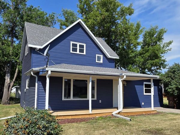 416 Franklin Avenue, Larimore, ND 58251