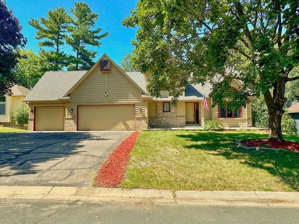 5440 Riverwood Lane , Savage, MN 55378
