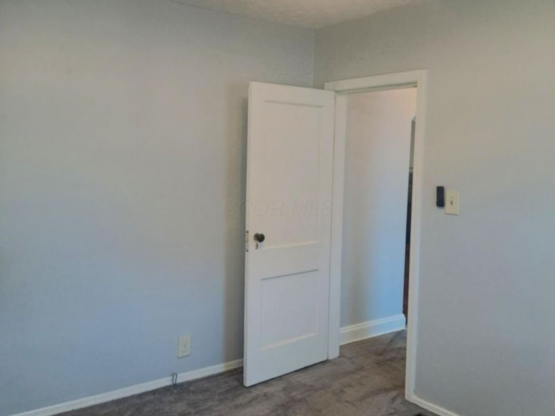 485 N Warren Avenue , Columbus, OH 43204 Photo 6