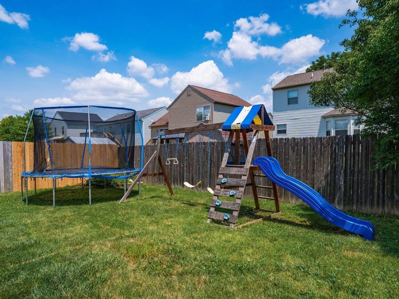 882 Bledsoe Drive, Galloway, OH 43119 Photo 33