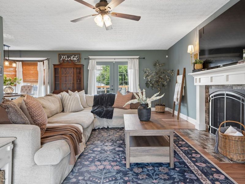 882 Bledsoe Drive, Galloway, OH 43119 Photo 6
