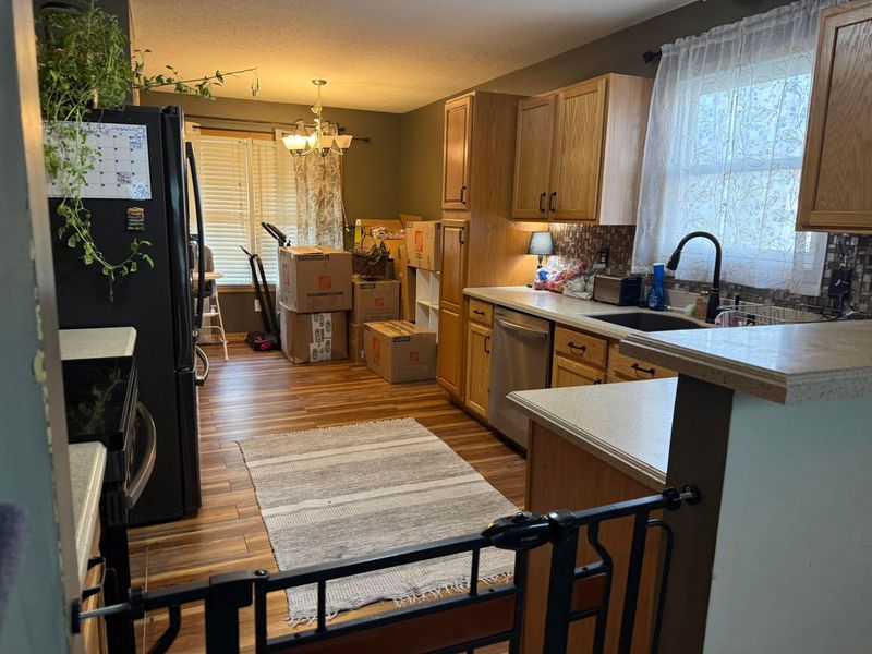 3959 Black Pine Drive , Grove City, OH 43123 Photo 7