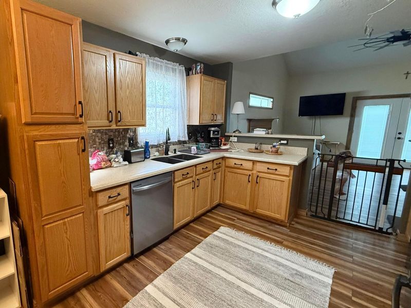 3959 Black Pine Drive , Grove City, OH 43123 Photo 8