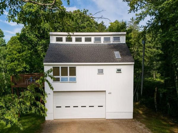 385 Valley St., OAK HILL, WV 25901