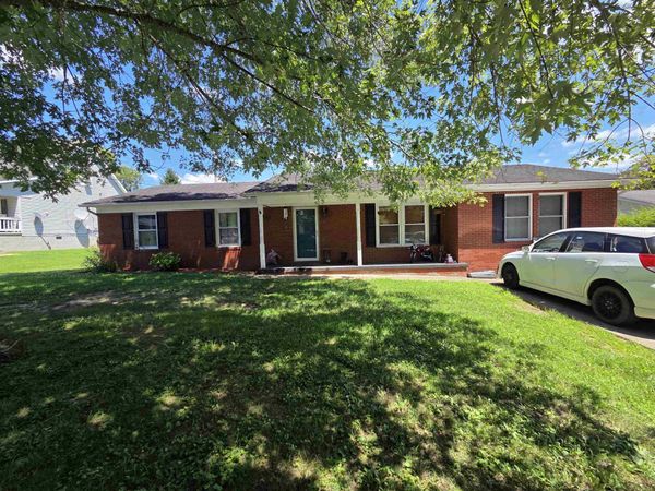 107 Embassy Drive , Grayson, KY 41143