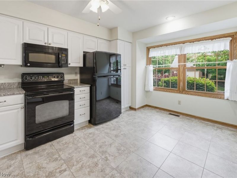 5123 Westwind Circle NW, North Canton, OH 44720 Photo 11