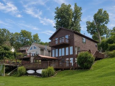 643 Fruit Drive, Coventry, OH 44319