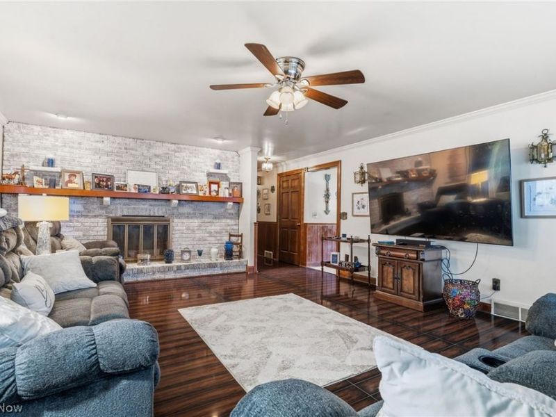 515 S Silver Street, Louisville, OH 44641 Photo 3