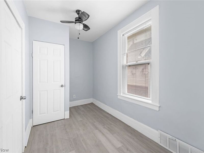 2597 W 15th Street, Cleveland, OH 44113 Photo 18