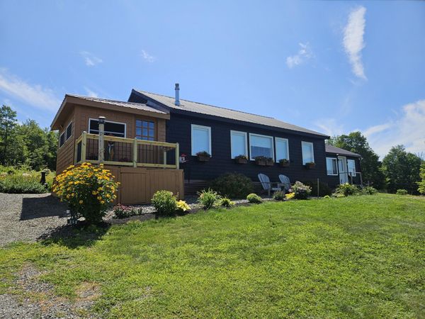 252 Voter Hill Road, Farmington, ME 04938
