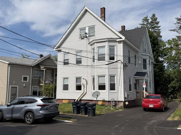 16 Howe Street , Lewiston, ME 04240