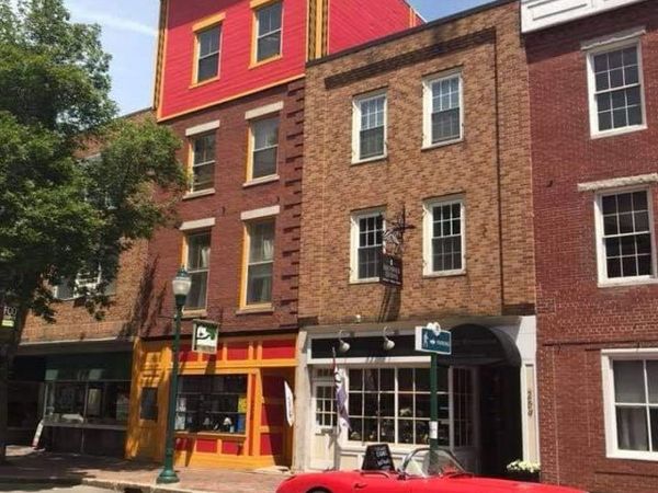 263 Water Street , Gardiner, ME 04345