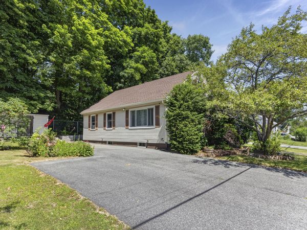 32 Taft Avenue , Portland, ME 04102