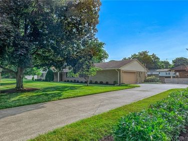 6382 Seton Hill Street, Centerville, OH 45459