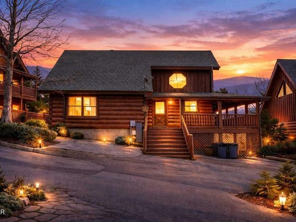 2006 Cougar Crossing Way , Sevierville, TN 37876
