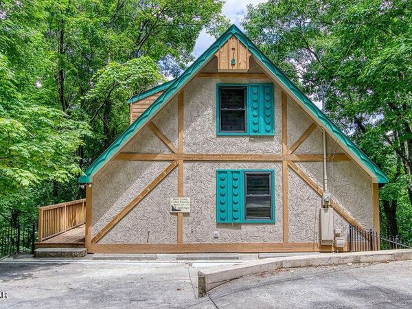 1651 Arbon Court , Gatlinburg, TN 37738