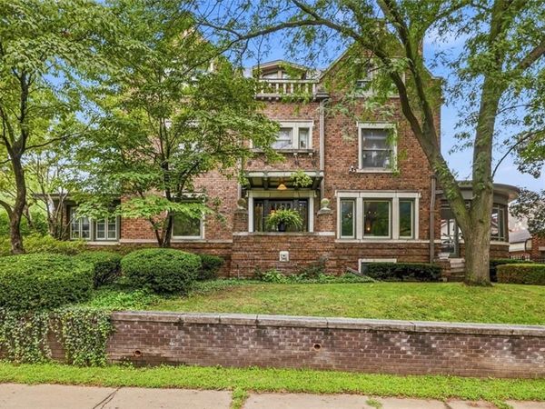 3681 Madison Avenue, Kansas City, MO 64111