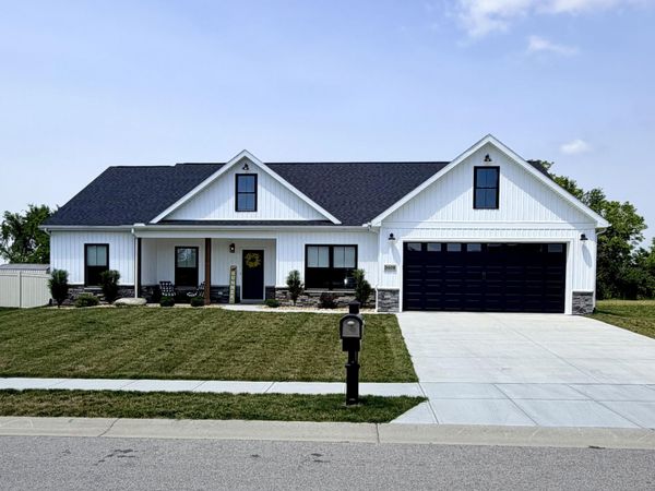 3408 Ottawa Circle, Piqua, OH 45356