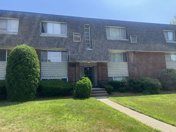 84 Summer Ave, Unit 3, Stoughton, MA 02072