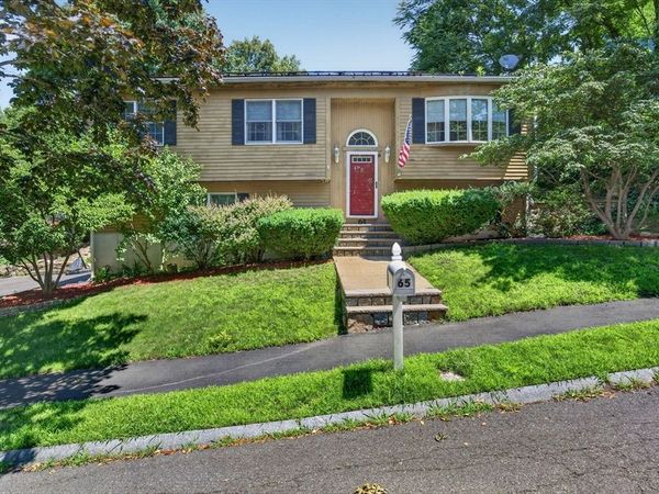 65 Phaeton Rock Rd, Lynn, MA 01904