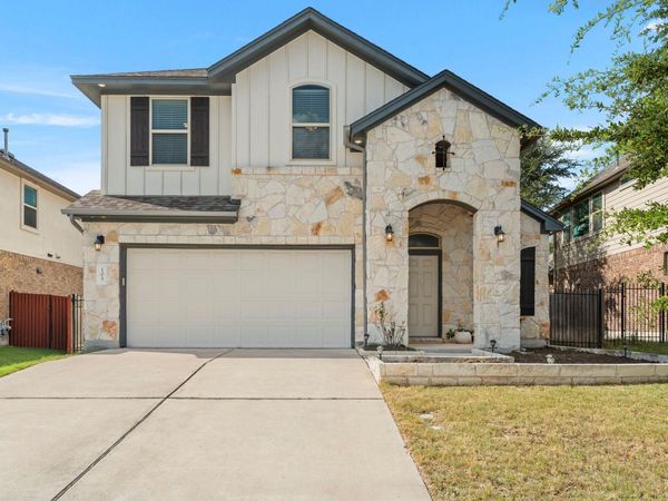 105 Lewisville LN, Leander, TX 78641