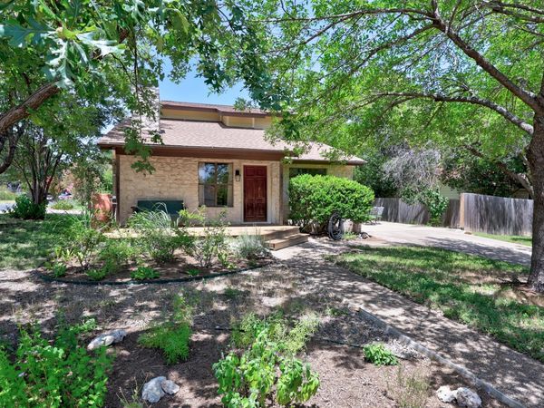 1910 Mirabeau ST, Austin, TX 78727