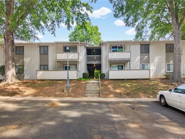 2235 Sunderland Road , Unit 105C, Winston-Salem, NC 27103