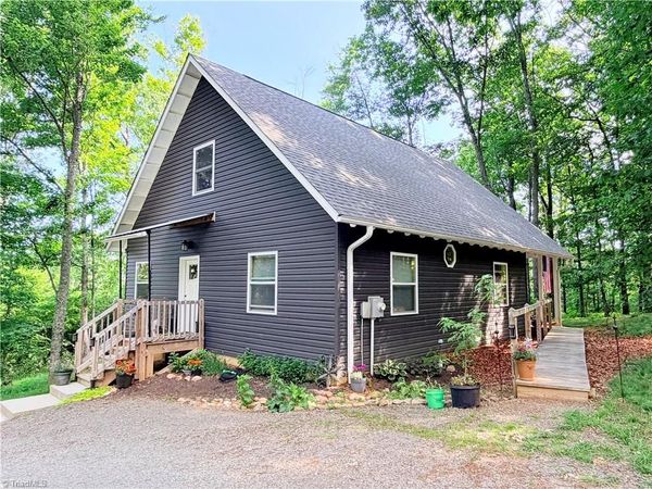 74 Forest Lane , Ennice, NC 28623