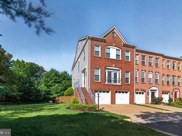 13642 FLYING SQUIRREL DRIVE , HERNDON, VA 20171