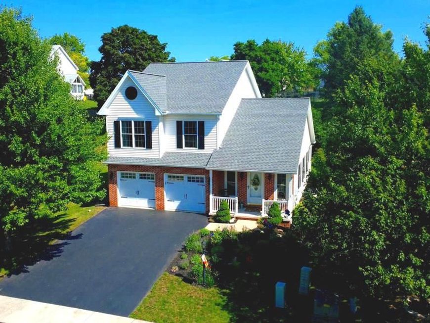145 Lakeside Drive, Lewisberry, PA 17339 Main Photo